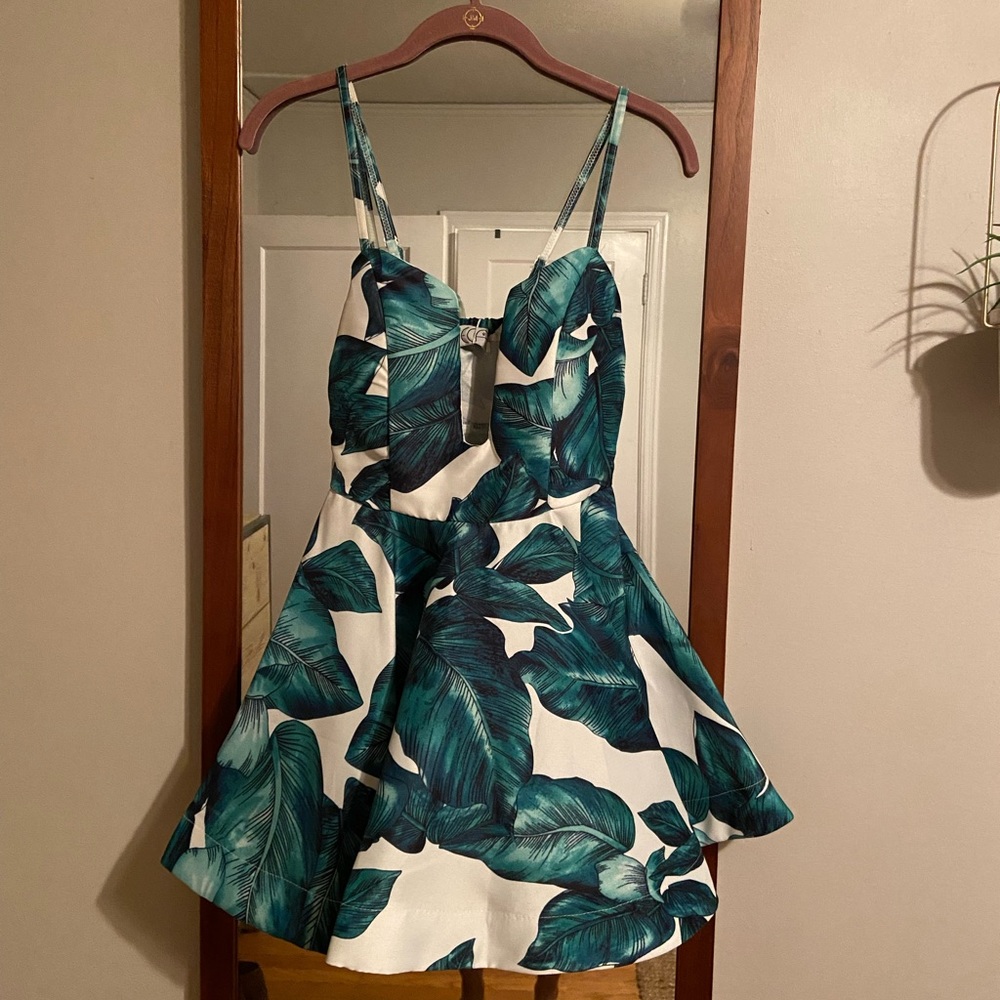 Mini dress
